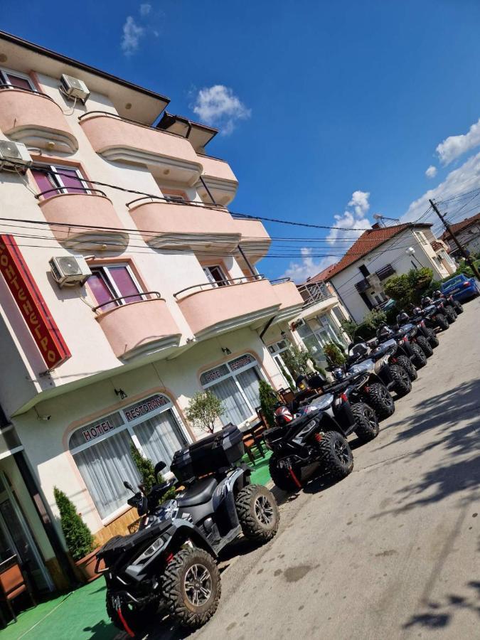 Hotel Montenegro Struga Exteriör bild