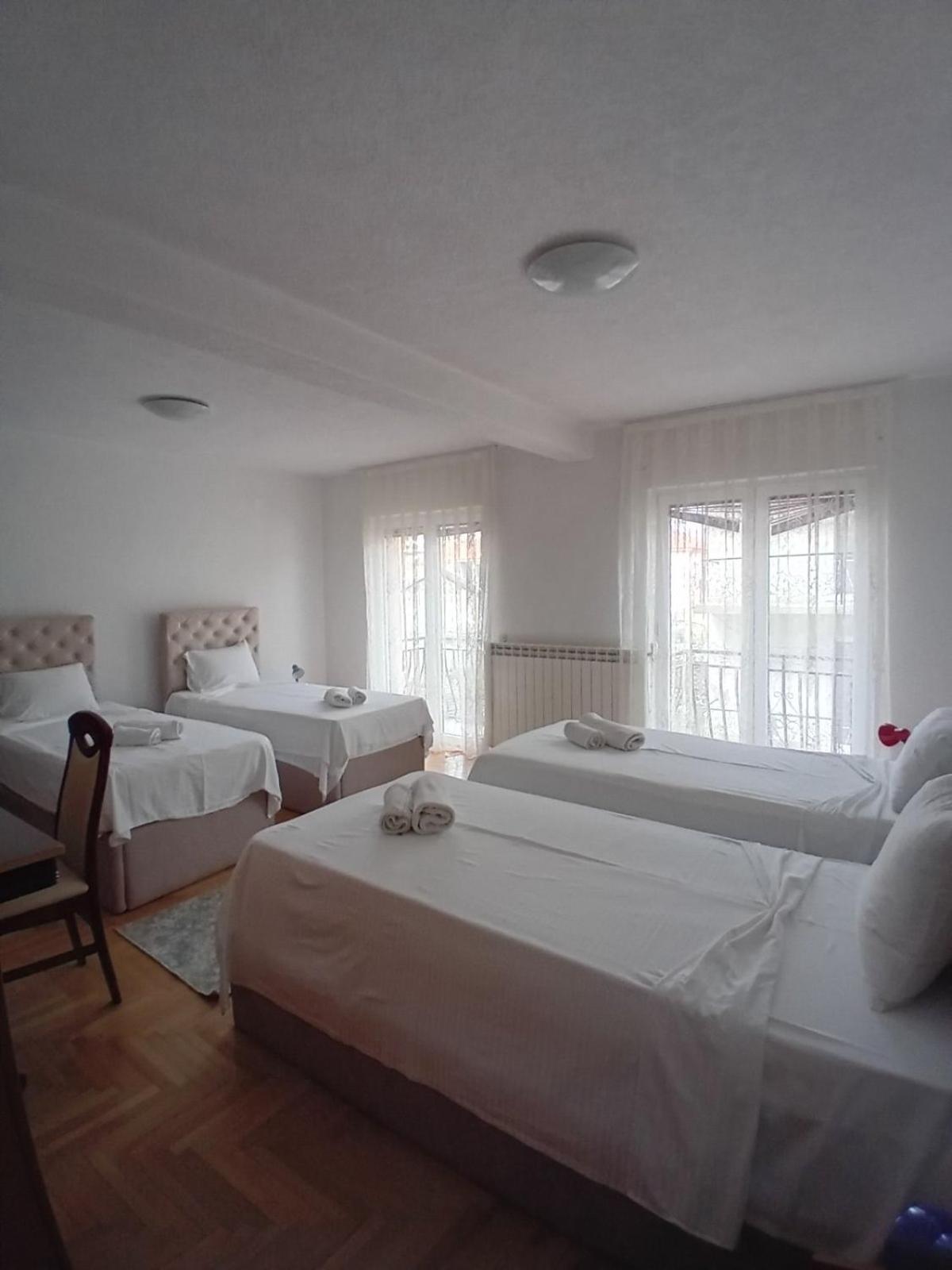 Hotel Montenegro Struga Exteriör bild